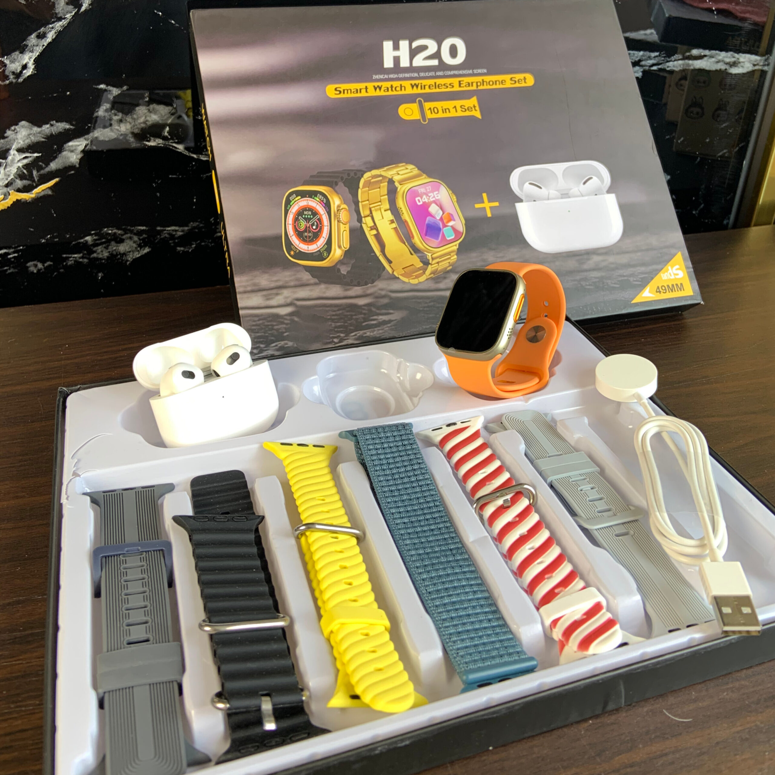 1245ec17-5510-401f-bc2d-923b40089633 Combo reloj 7 correas h20 - Imagen 1